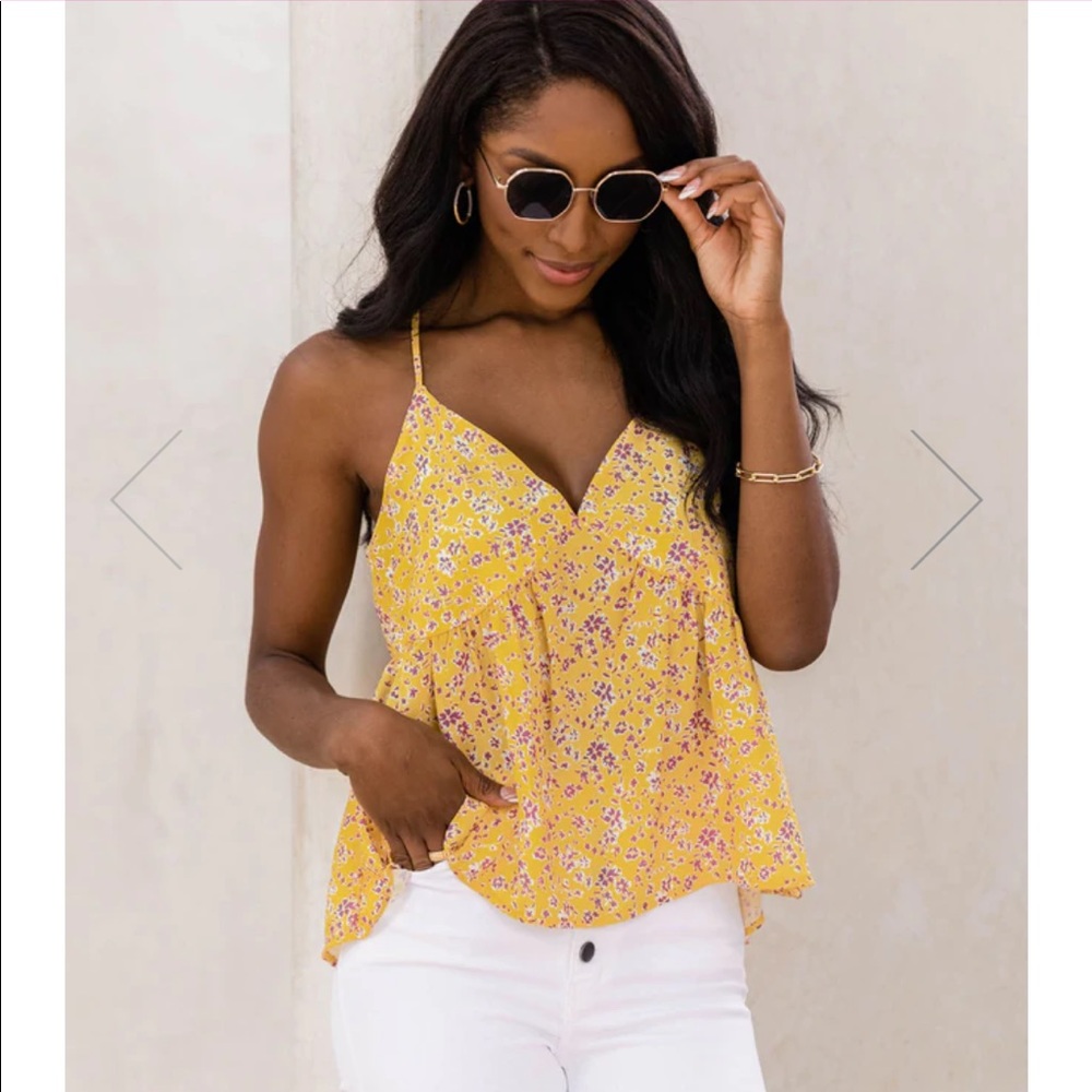 6 HR SALE Pink Lily NWT sweetest fortune yellow floral tank